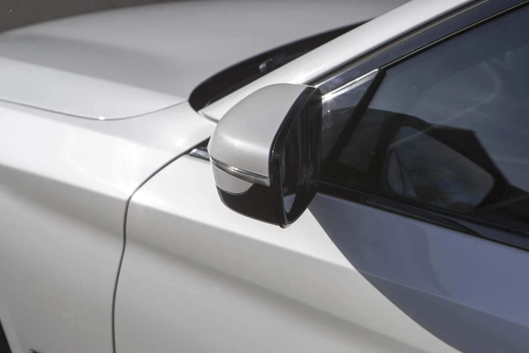 2019 BMW Alpina B5 - Image 22 of 31