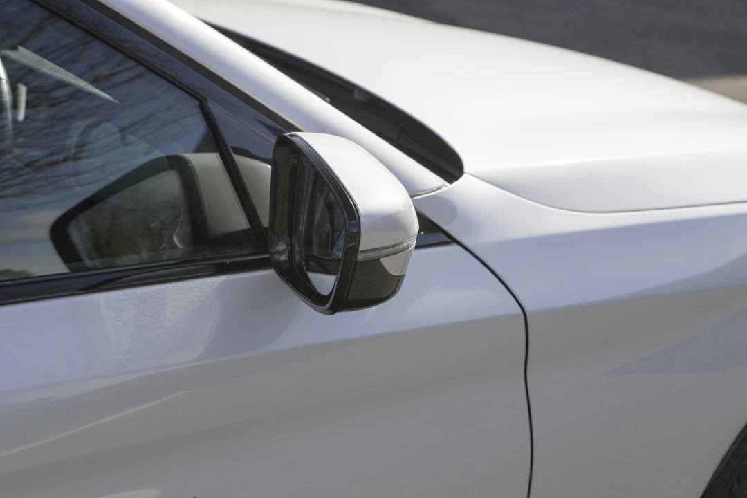 2019 BMW Alpina B5 - Image 24 of 31