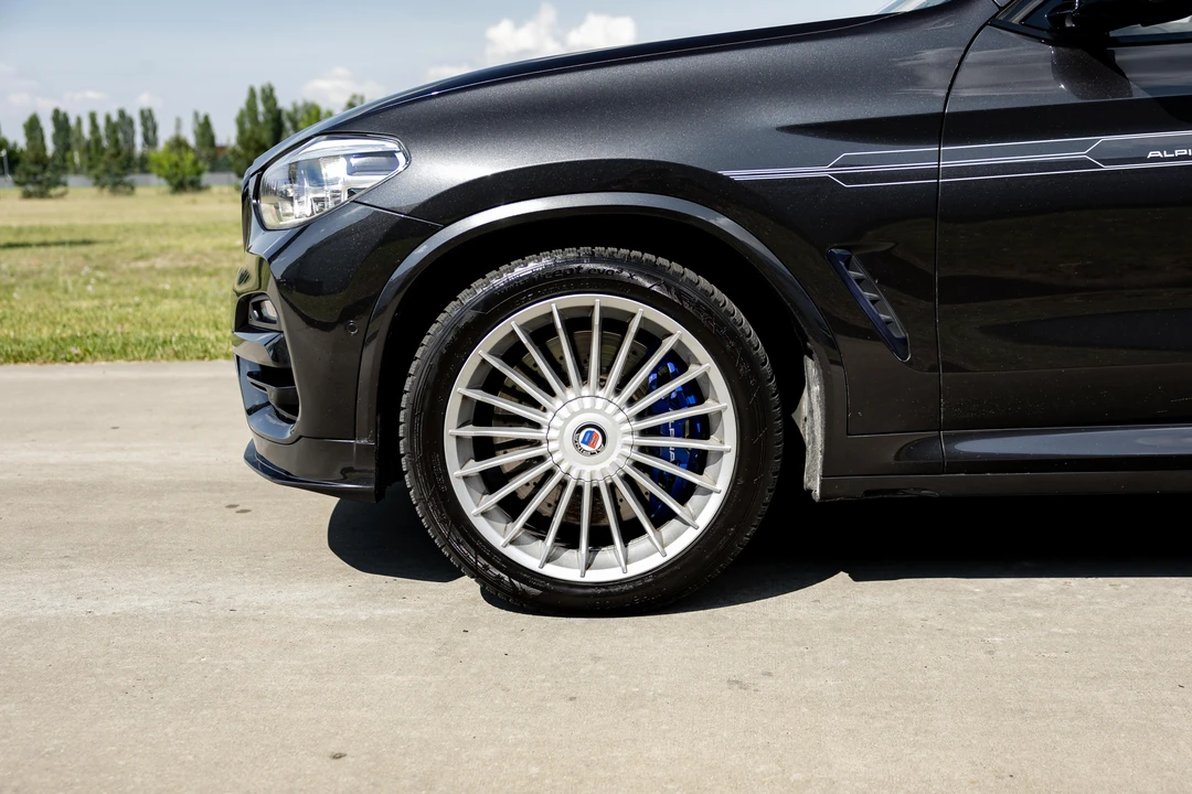 2019 BMW Alpina - Image 26 of 31