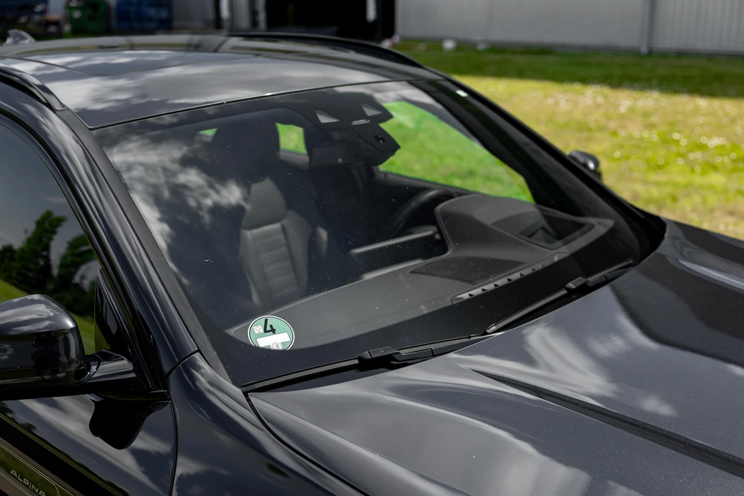 2019 BMW Alpina - Image 15 of 31