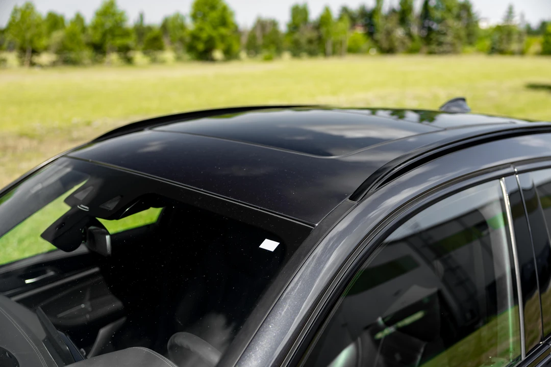 2019 BMW Alpina - Image 16 of 31