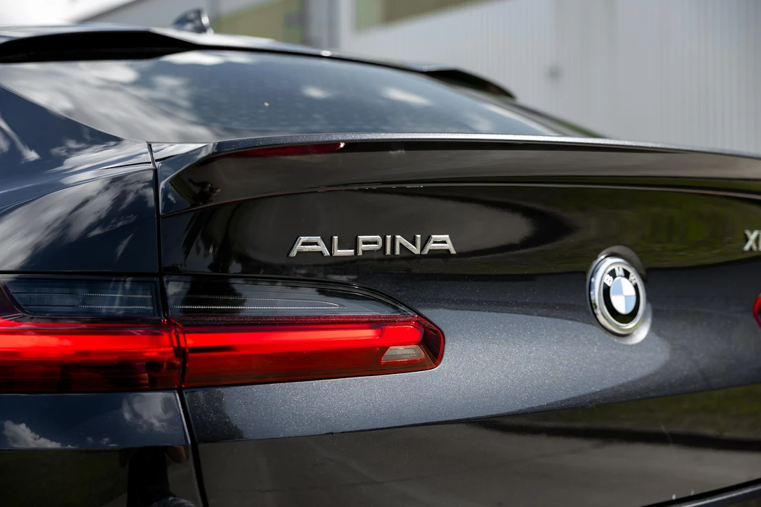 2019 BMW Alpina - Image 21 of 31