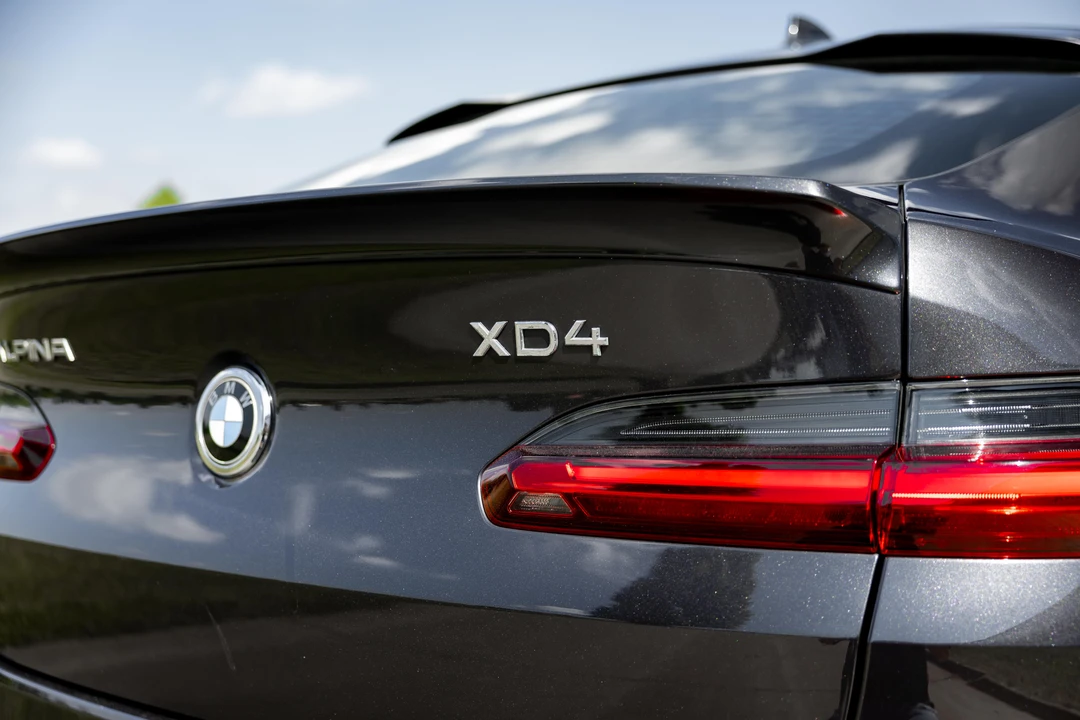 2019 BMW Alpina - Image 22 of 31