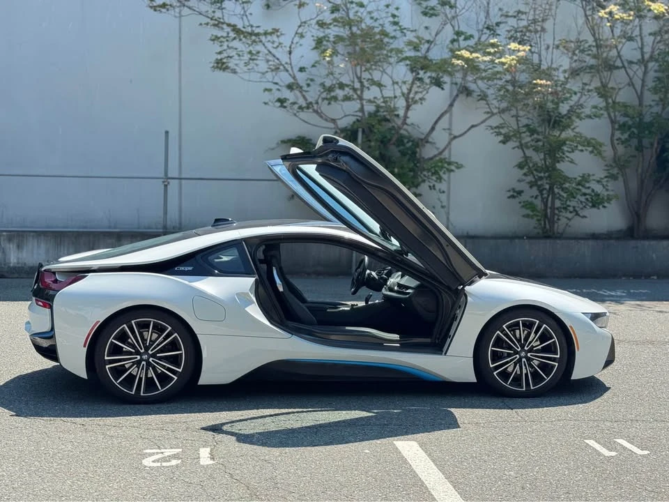 2019 BMW i8 - Image 6 of 20