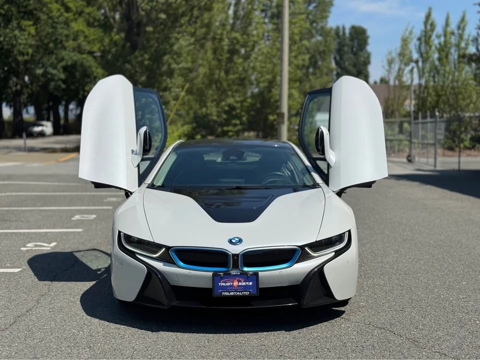 2019 BMW i8 - Image 5 of 20