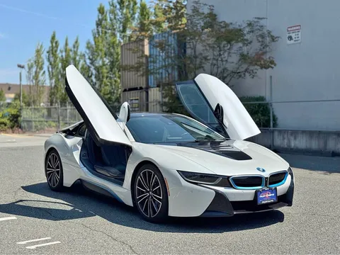 2019 BMW i8 Coupe eDrive
