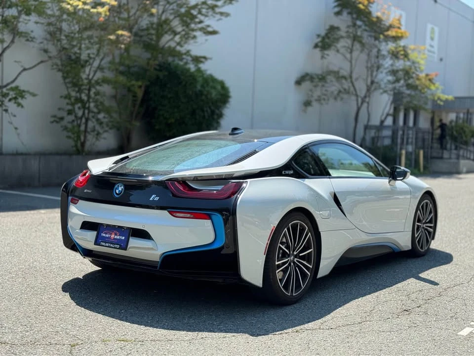 2019 BMW i8 - Image 10 of 20