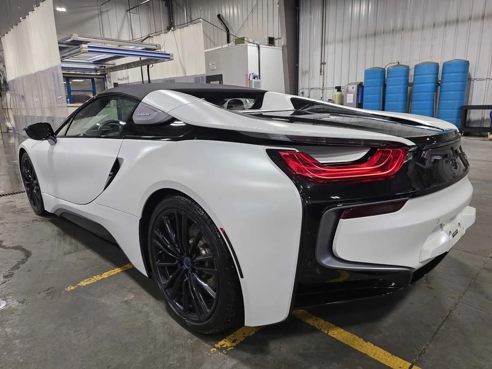 2019 BMW i8 - Image 4 of 20
