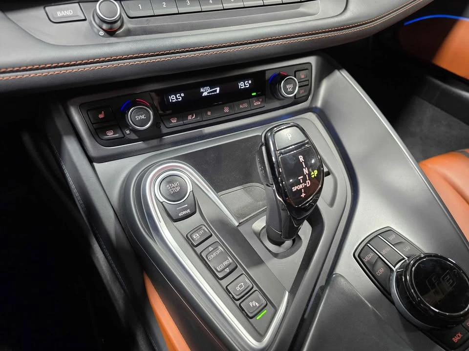 2019 BMW i8 - Image 18 of 20