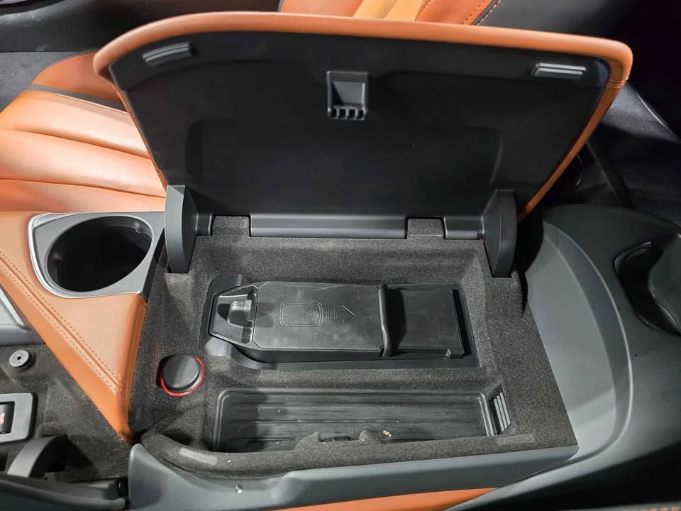 2019 BMW i8 - Image 15 of 20