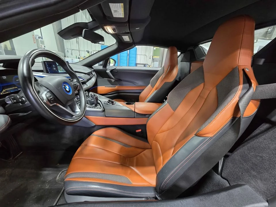 2019 BMW i8 - Image 10 of 20
