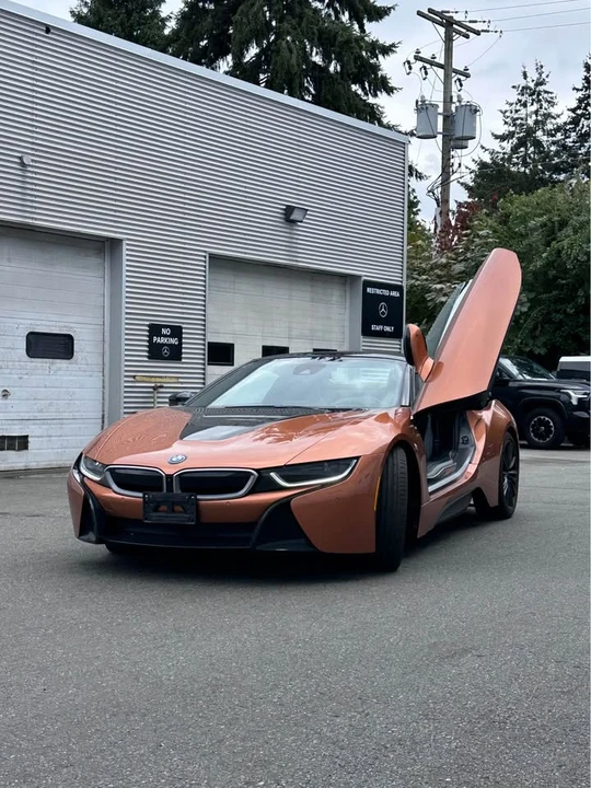 2019 BMW i8 - Image 2 of 13