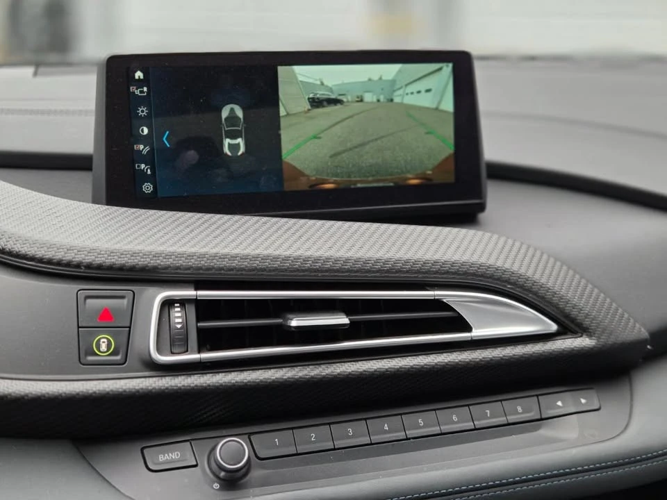 2019 BMW i8 - Image 13 of 16