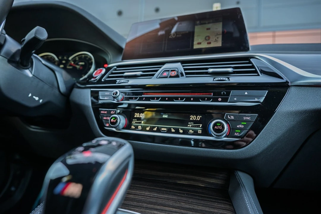 2019 BMW F90 M5 - Image 24 of 31