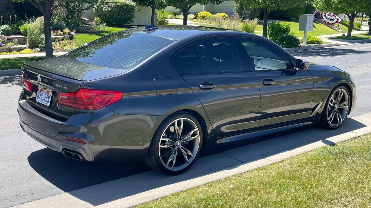 2019 BMW G30 M550i & M550d Sedan - Image 15 of 31