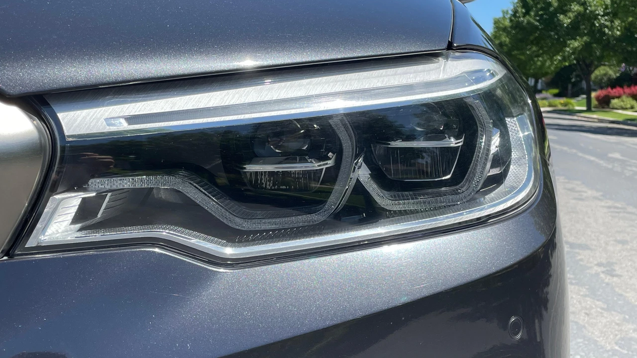 2019 BMW G30 M550i & M550d Sedan - Image 30 of 31
