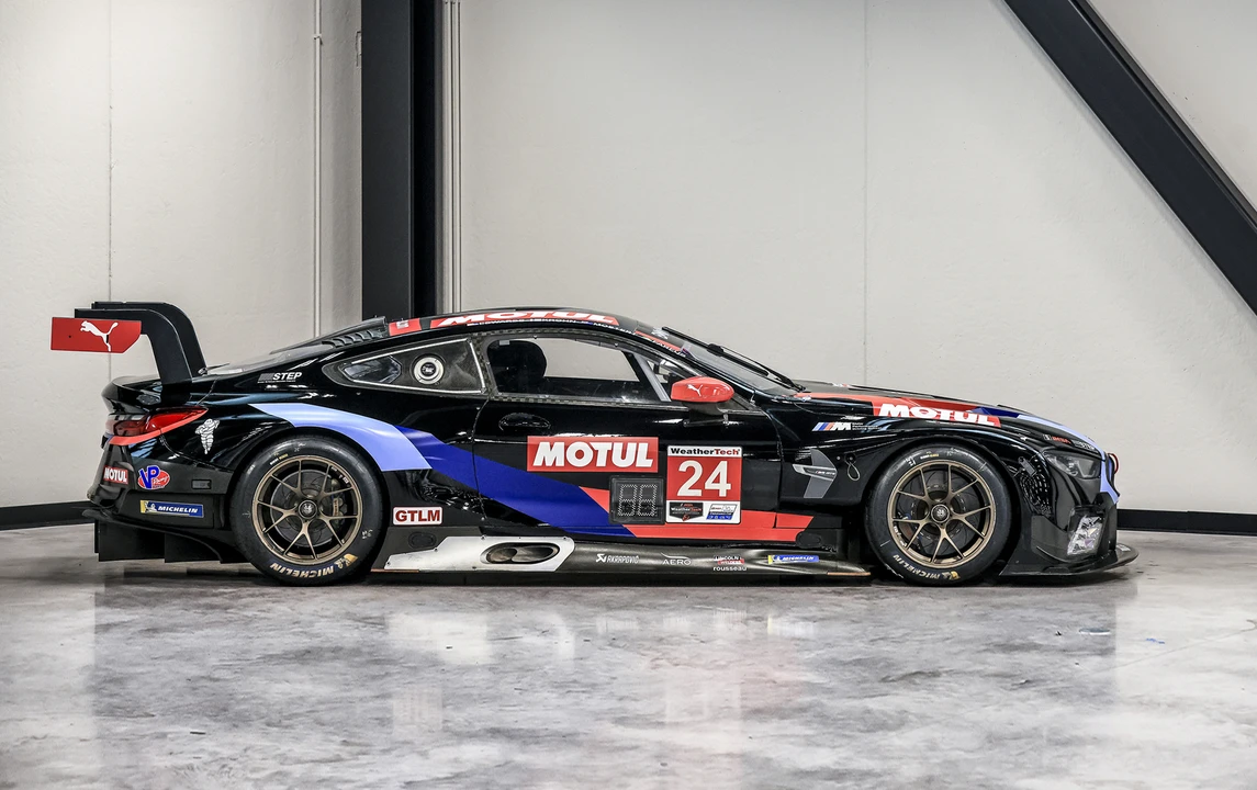2019 BMW M8 GTE - Image 2 of 16
