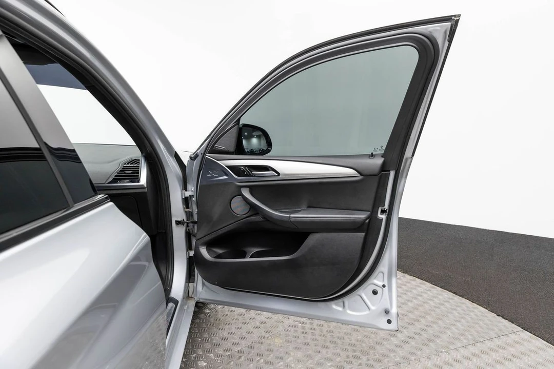 2019 BMW G01 X3 - Image 11 of 21