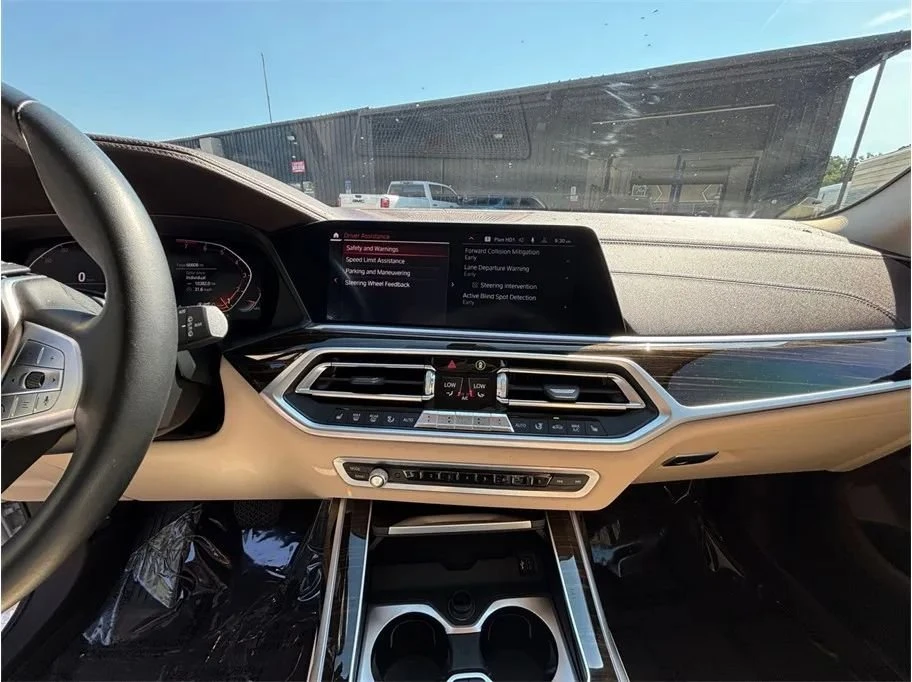 2019 BMW G07 X7 - Image 11 of 20