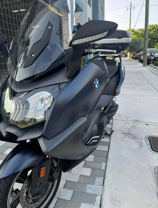 2019 BMW Motorcycles - Image 2 of 4