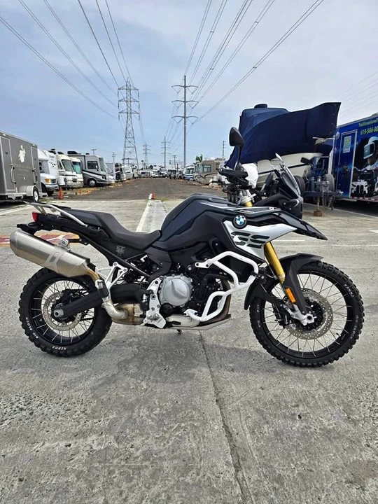 2019 BMW Motorcycles - Image 2 of 5