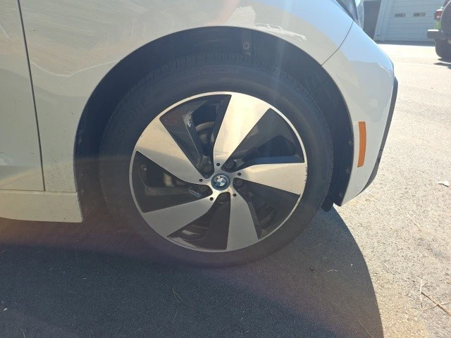 2019 BMW i3 - Image 11 of 12