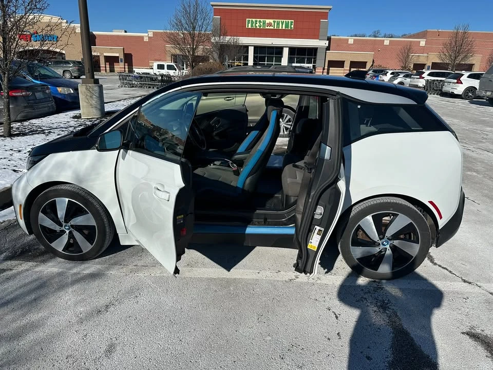 2019 BMW i3 - Image 8 of 19