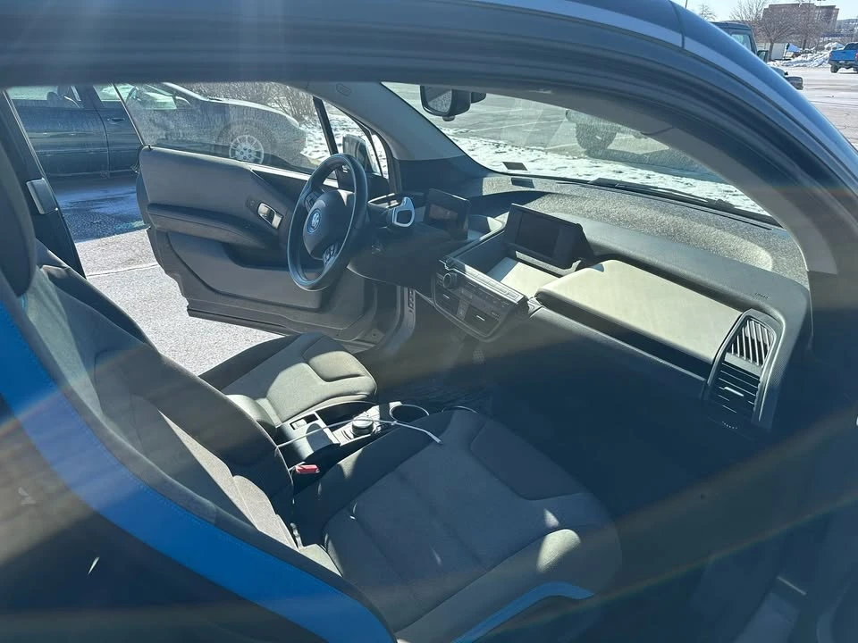 2019 BMW i3 - Image 4 of 19
