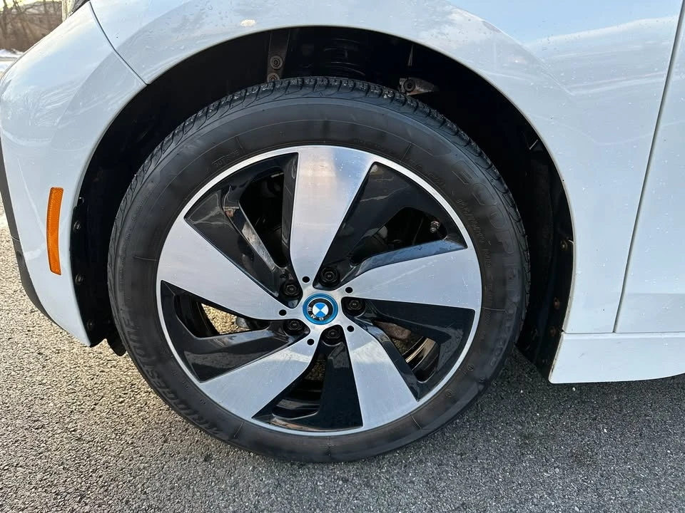 2019 BMW i3 - Image 11 of 19