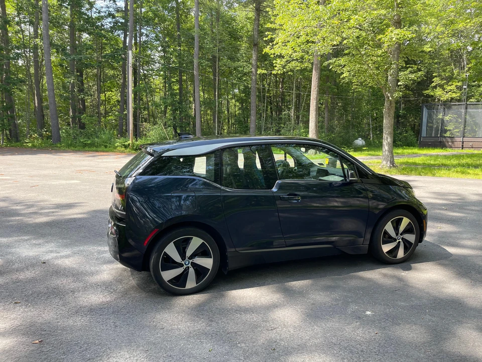 2019 BMW i3 - Image 15 of 31
