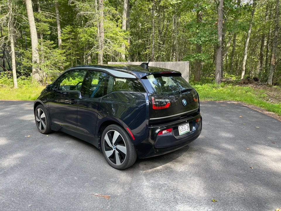 2019 BMW i3 - Image 9 of 31