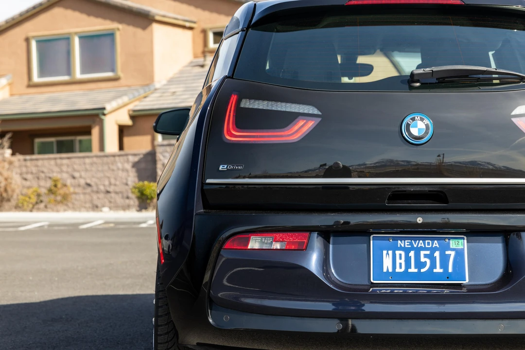 2019 BMW i3 - Image 18 of 31
