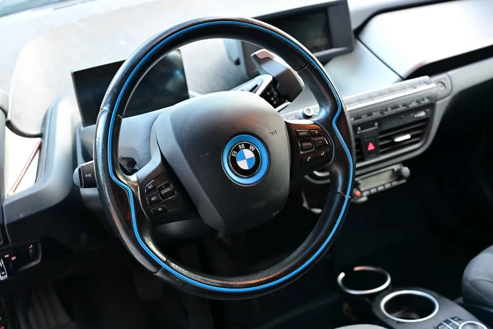 2019 BMW i3 - Image 9 of 10