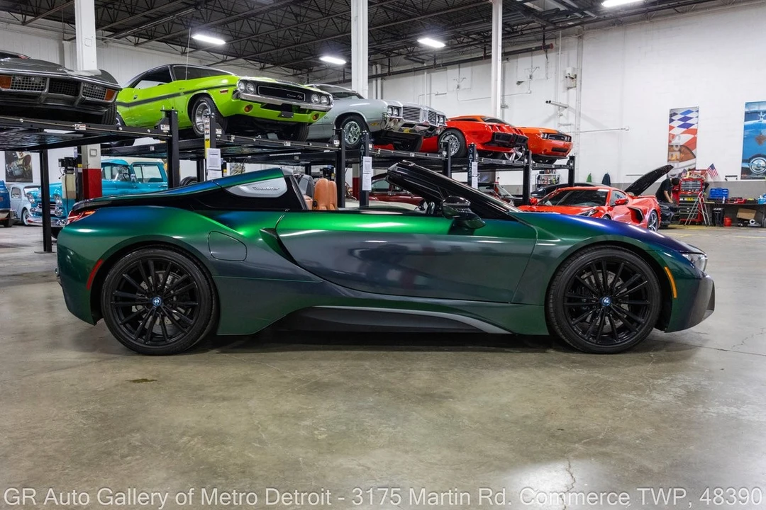 2019 BMW i8 - Image 9 of 31