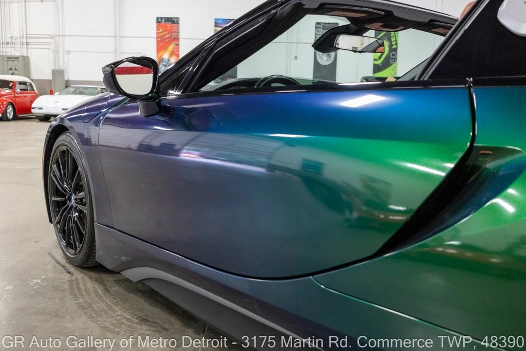 2019 BMW i8 - Image 22 of 31