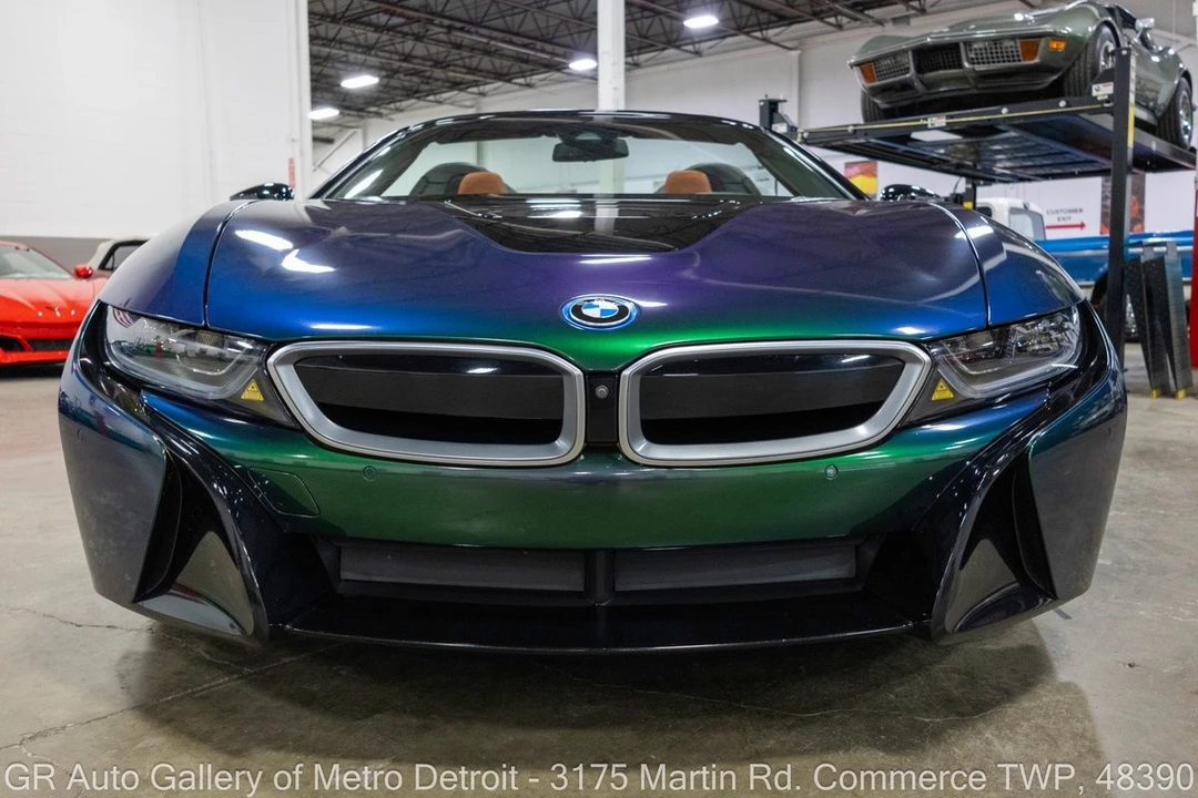 2019 BMW i8 - Image 13 of 31
