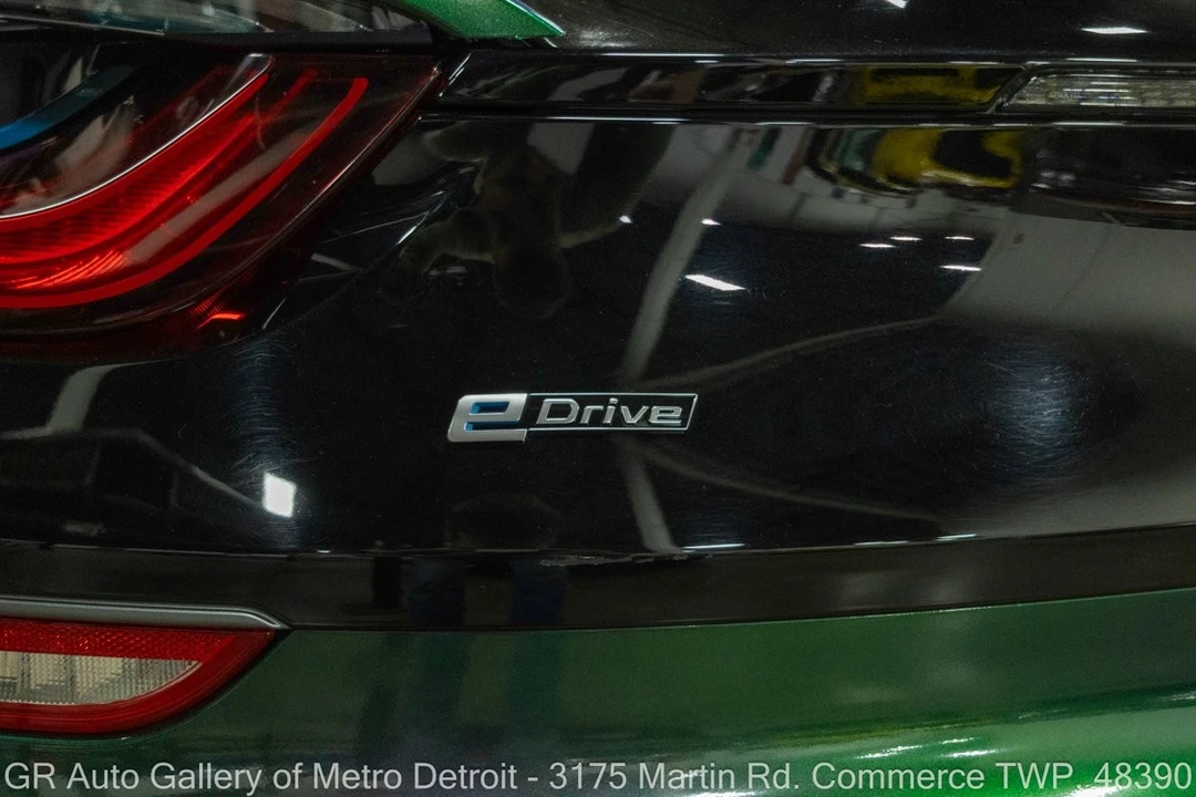 2019 BMW i8 - Image 30 of 31
