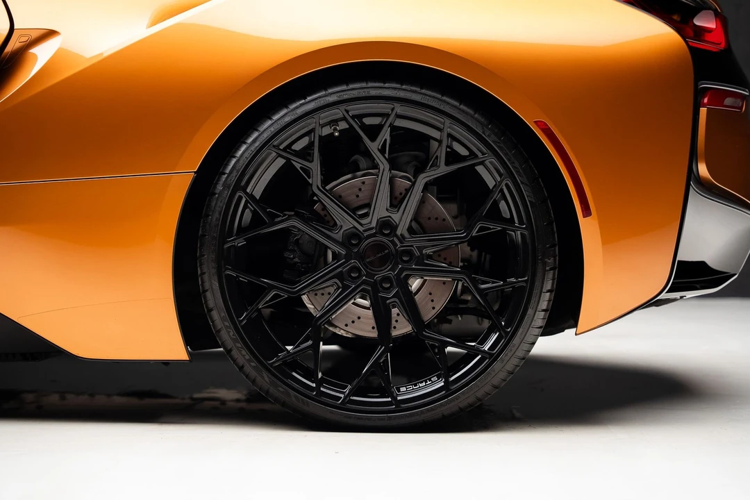 2019 BMW i8 - Image 23 of 31