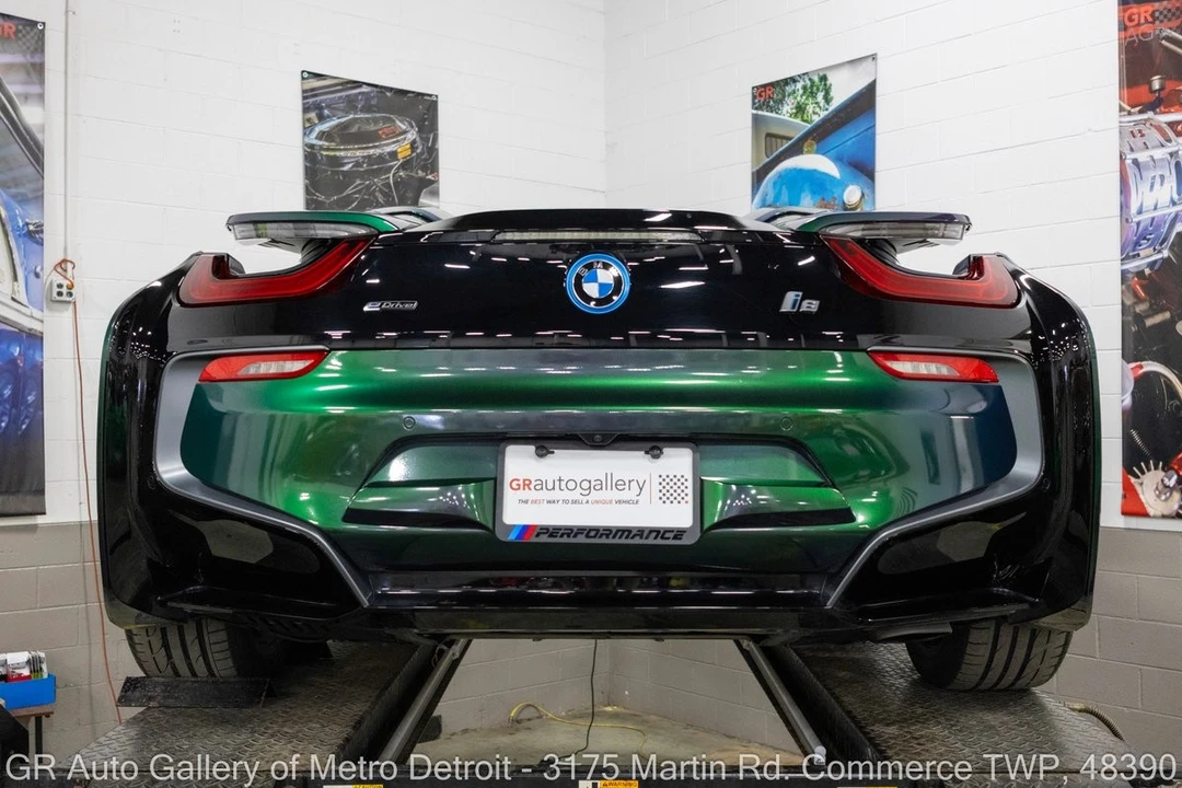 2019 BMW i8 - Image 20 of 31