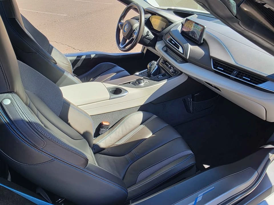 2019 BMW i8 - Image 8 of 14