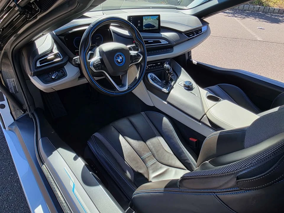 2019 BMW i8 - Image 7 of 14