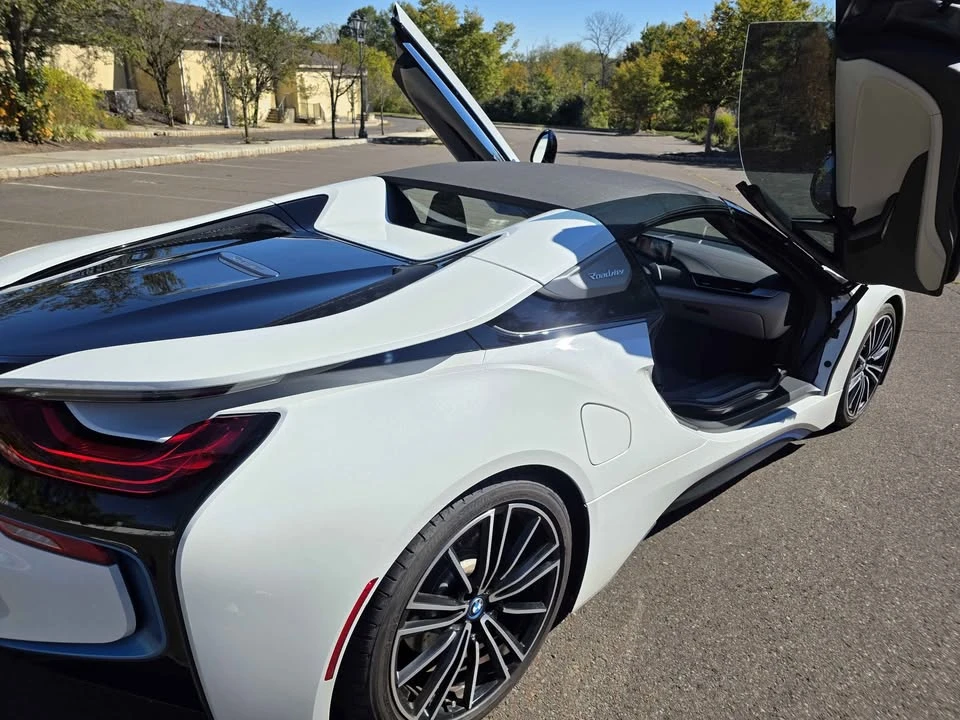 2019 BMW i8 - Image 12 of 14