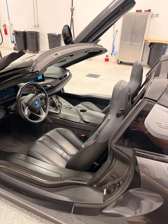 2019 BMW i8 - Image 7 of 9