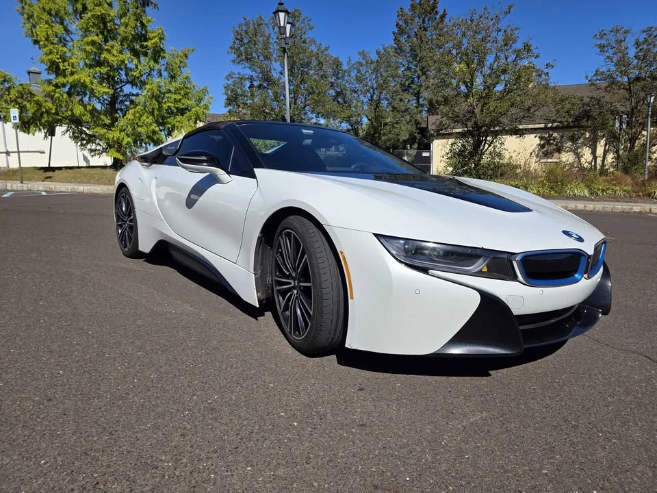 2019 BMW i8 - Image 3 of 14