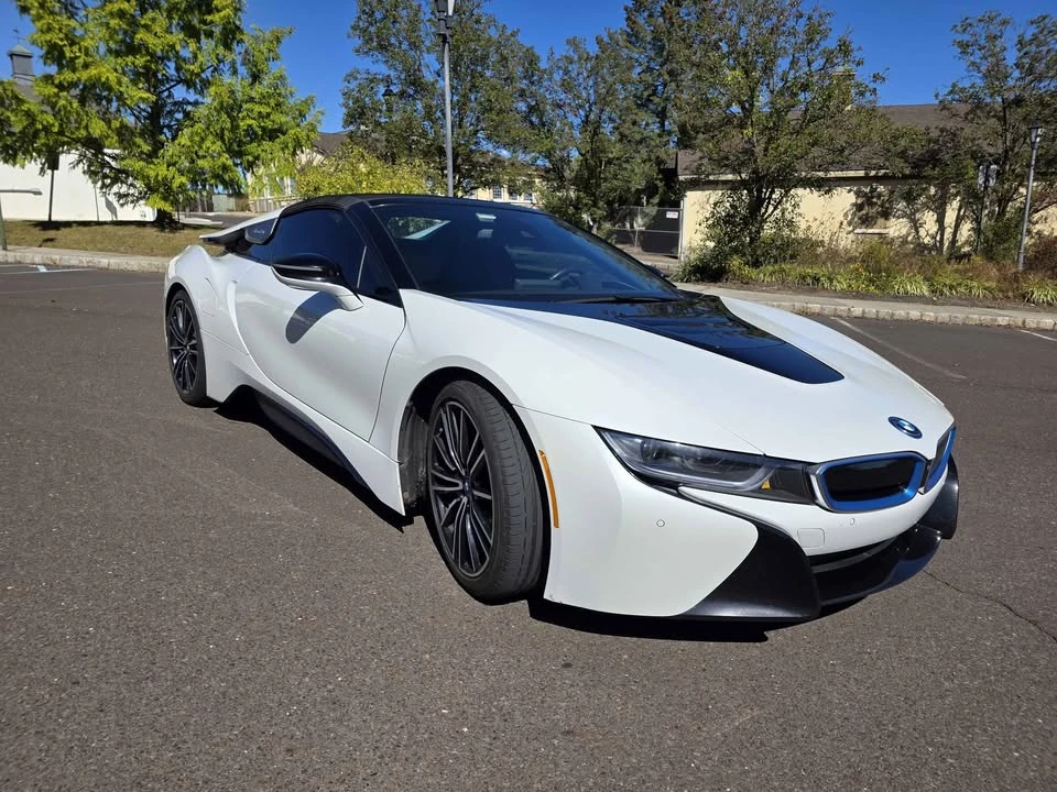 2019 BMW i8 - Image 4 of 14