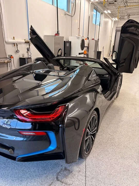 2019 BMW i8 - Image 4 of 9