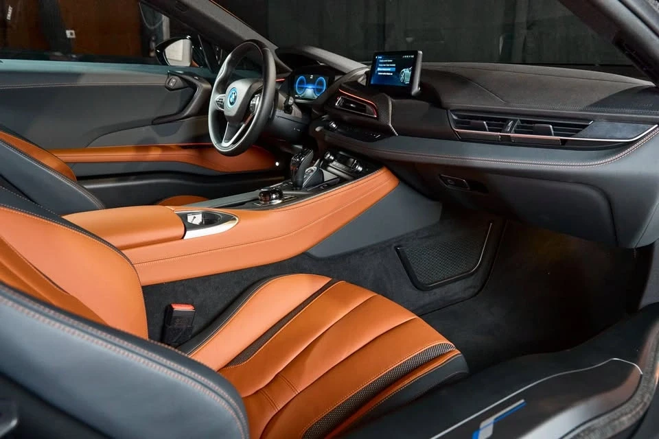 2019 BMW i8 - Image 15 of 17