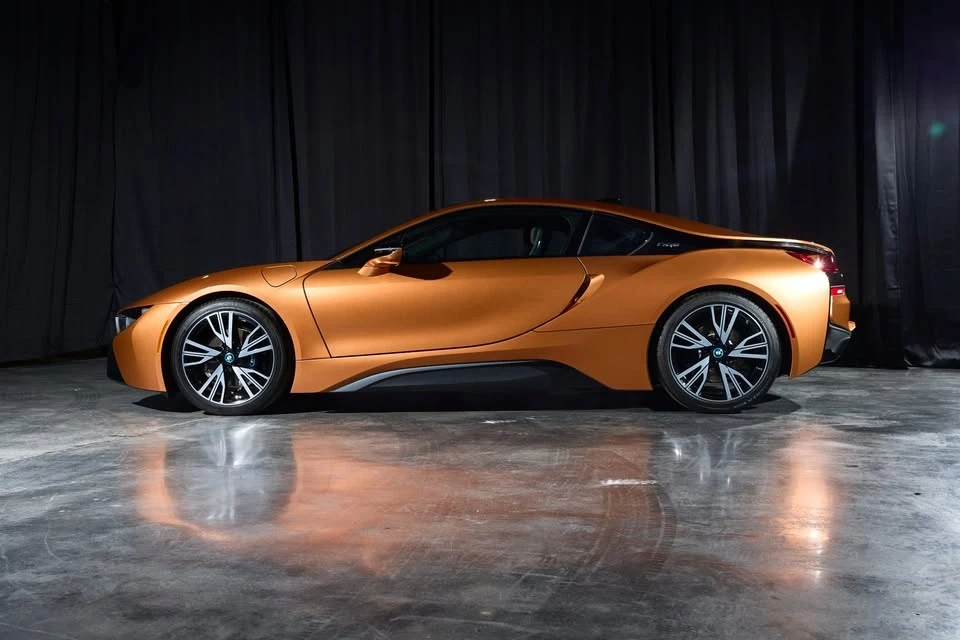 2019 BMW i8 - Image 4 of 17