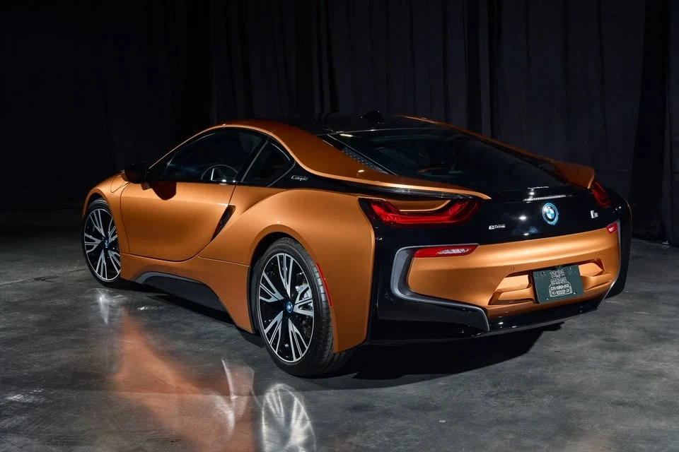 2019 BMW i8 - Image 8 of 17