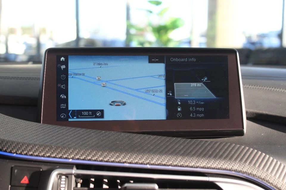 2019 BMW i8 - Image 16 of 20